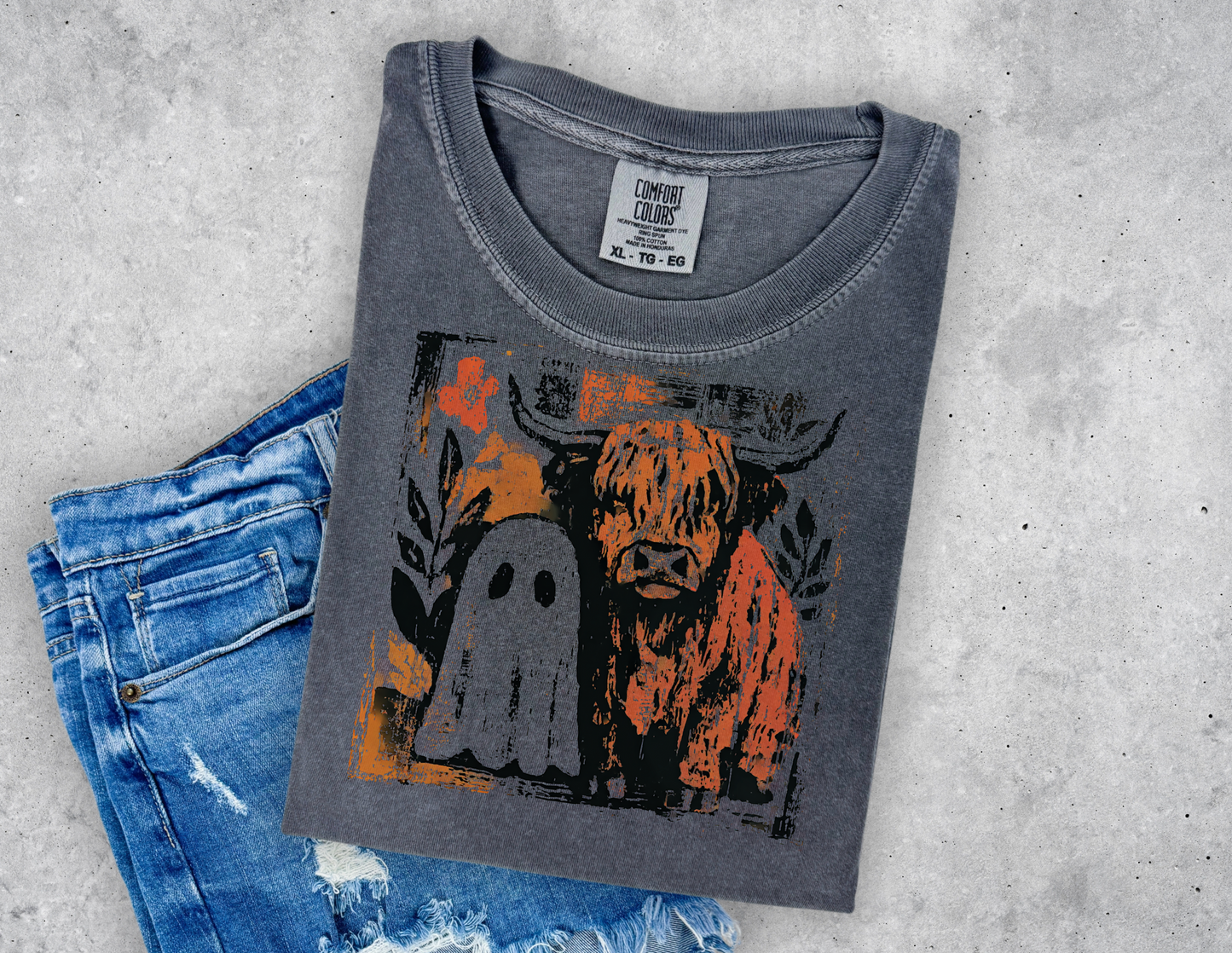 Boo & Moo - Funny Halloween T-Shirt